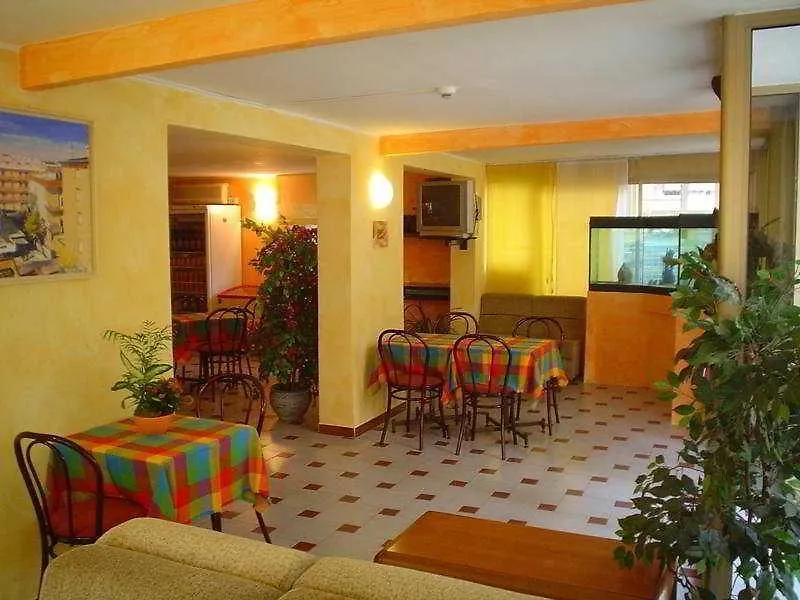 Hotel Grune Perle Rivazzurra Di Rimini